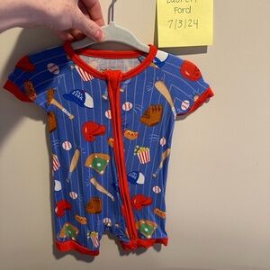 Allstar shorty 0-3 months. Didn’t fit my son. Washed once. New condition